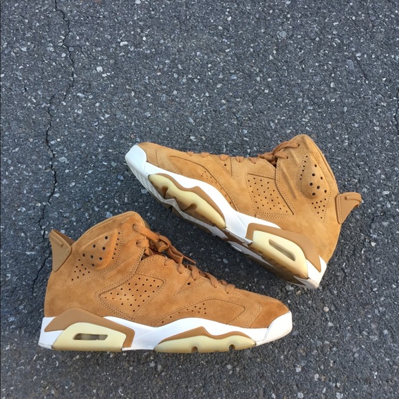 Jordan 6 “ wheats “ size 10 - Picture 2 of 6